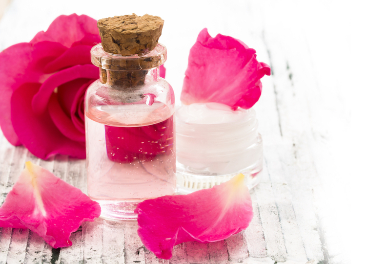 Use rose water for dark circle