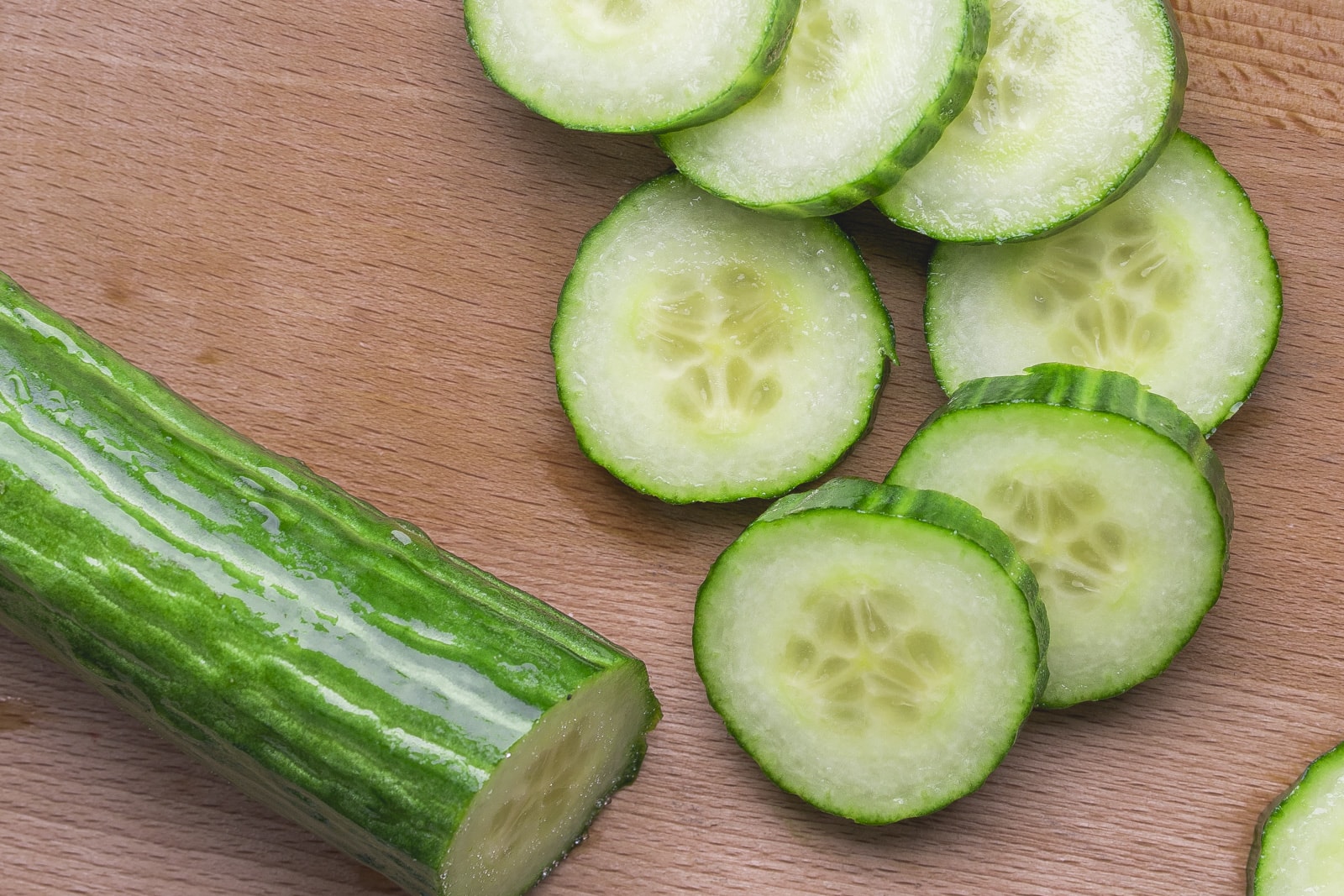 use cucumber for dark circle